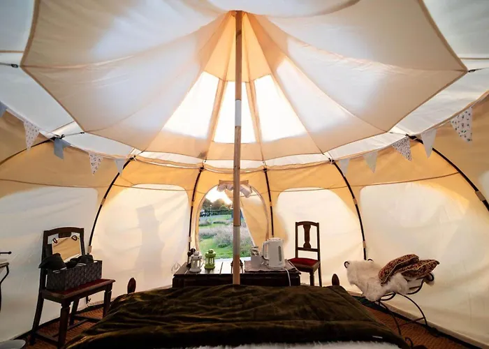 The Getaway - Woodland View - Couples Luxury Belle Tent - Adults Only *